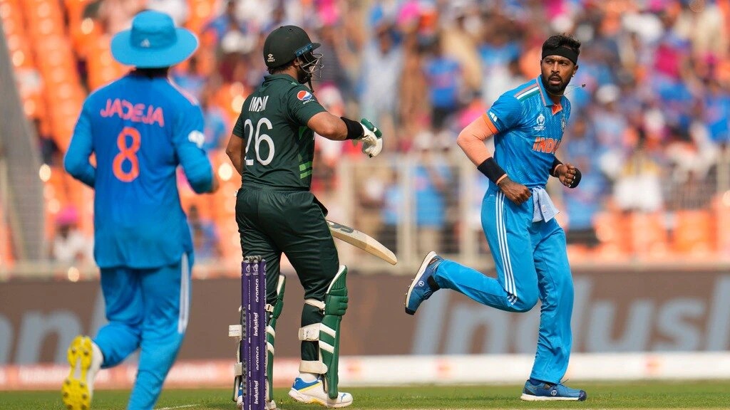 'ईडी की कार्रवाई के बीच, महादेव ऑनलाइन सट्टेबाजी ऐप ने भारत-पाकिस्तान विश्व कप मैच के लिए लाइन खोली: रिपोर्ट'